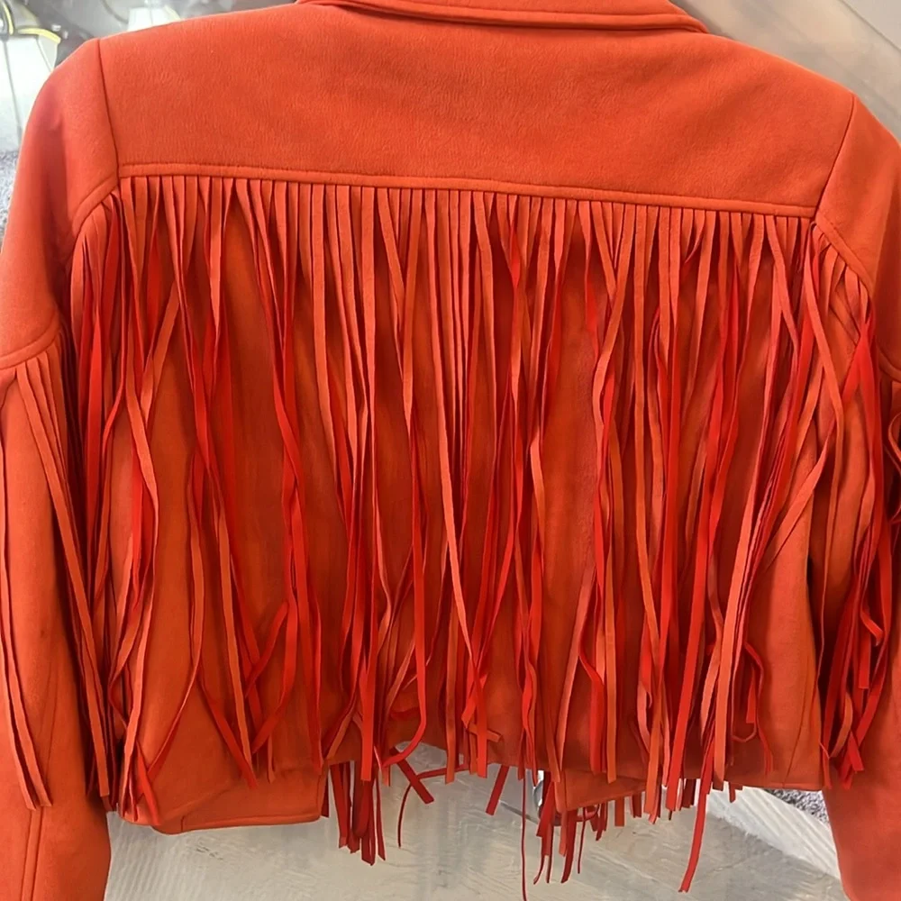 NWOT Cropped faux suede Fringe jacket size small - Picture 4 of 4